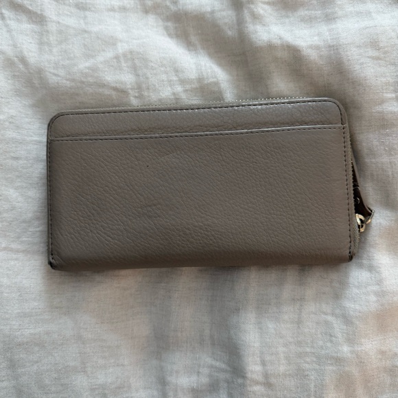 Kate Spade Wallet - Picture 2 of 10